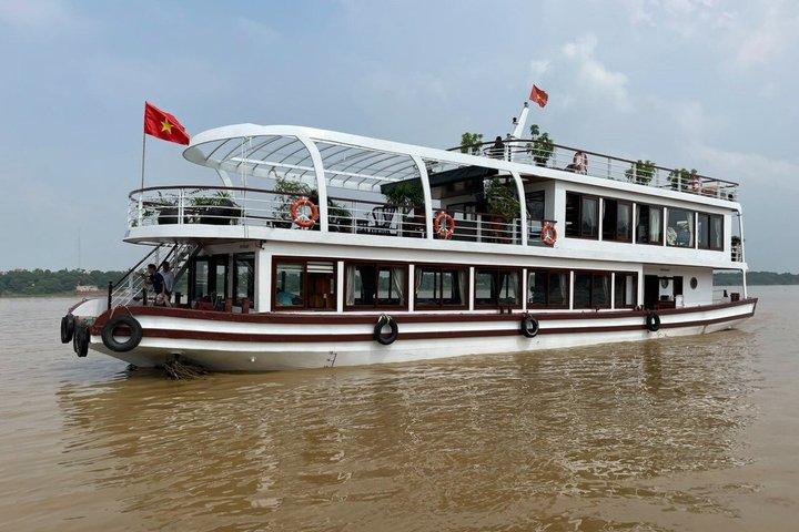 Full Day Weekend Cruising On The Red River