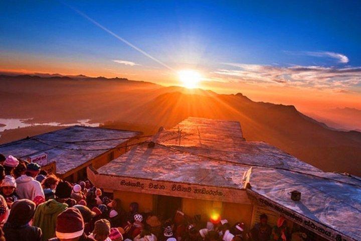 From Colombo or Negombo All Inclusive Adams Peak Epic Guided Hike