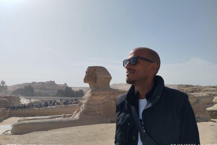 Private Giza Pyramids Tour with Egyptologist Guide