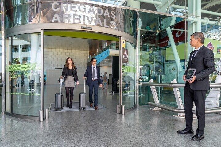 Lisbon Airport Private Transfer Round Trip