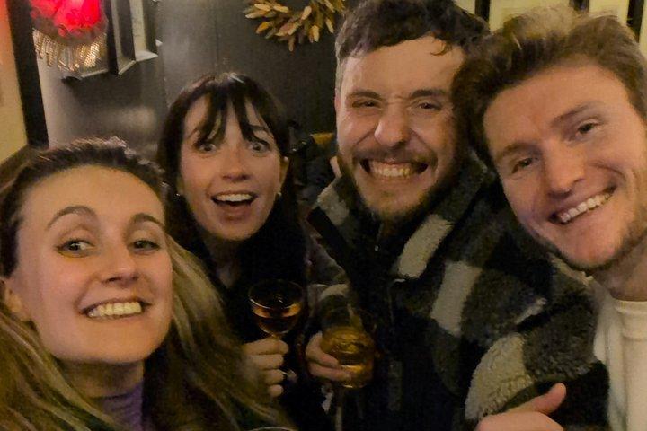 Dublin Old Town: Famous Pubs Exploration Game and Tour