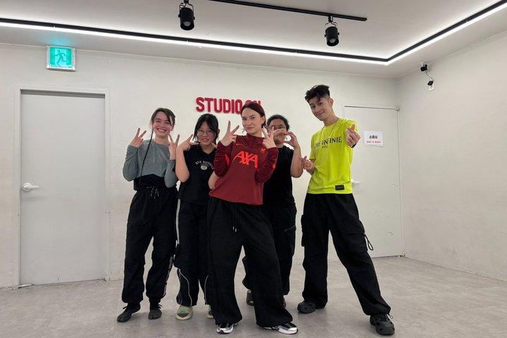 K-Pop Dance Class in Seoul with Fun Video Session