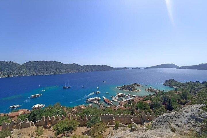 Gentle cruise over Kekova’s Sunken City beneath the waves
