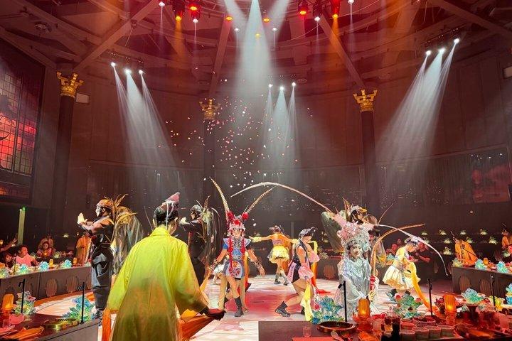 Chengdu Hongdingyan Hot Pot and Hanfu Cultural Show Experience