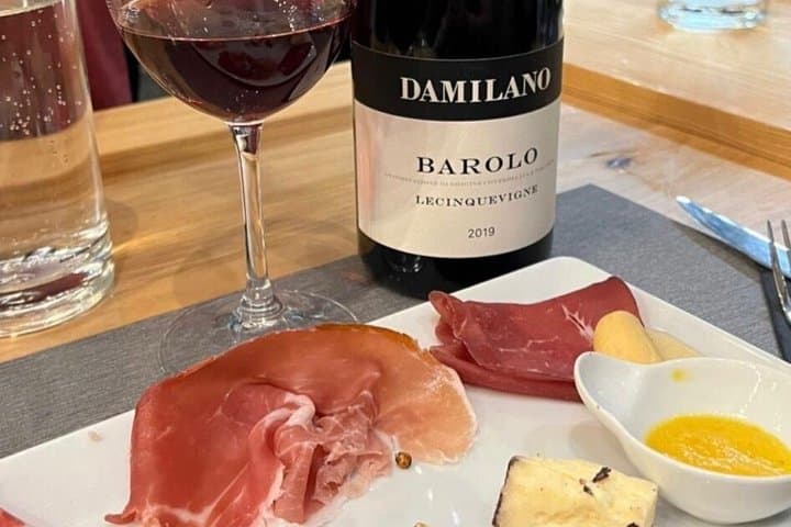 Rome: Trastevere Luxury Food tour with Free-Flowing Fine Wine