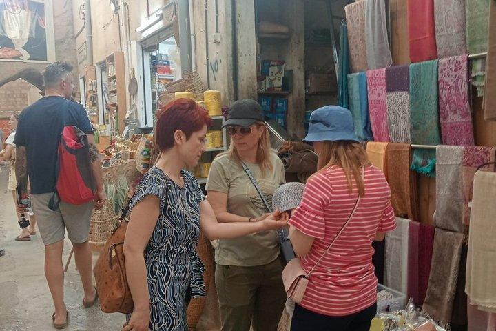 5 Hour Muscat City Tour Souqs Mosque and Fanja Valley