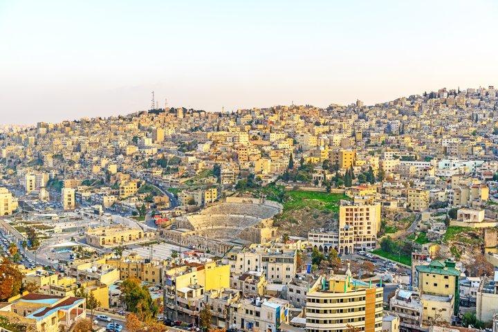 Amman: Private Panoramic Tour and Local Meal-Optional Wine Taste