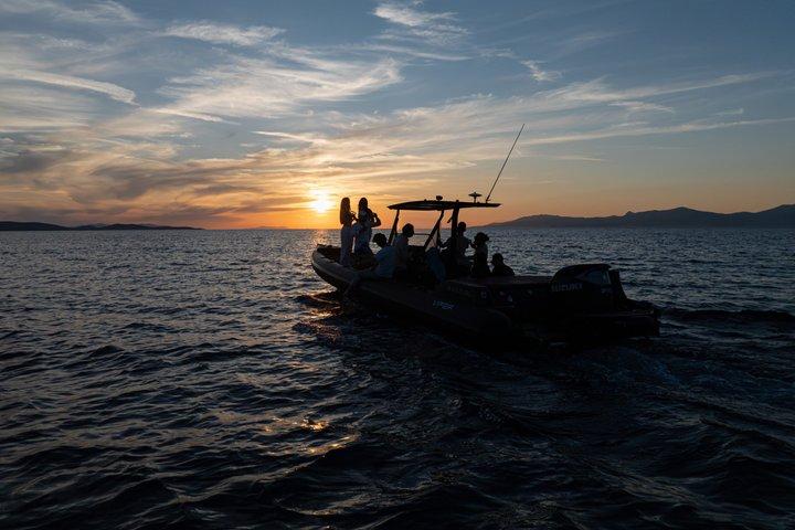 Private Luxury Boat Tour from Mykonos to Delos & Rhenia – 4 Hours