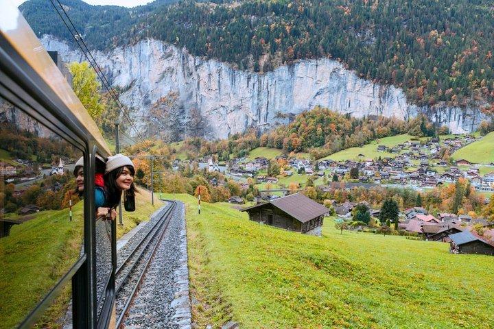 Jungfraujoch Top of Europe - Guided Day Trip with Eiger Express