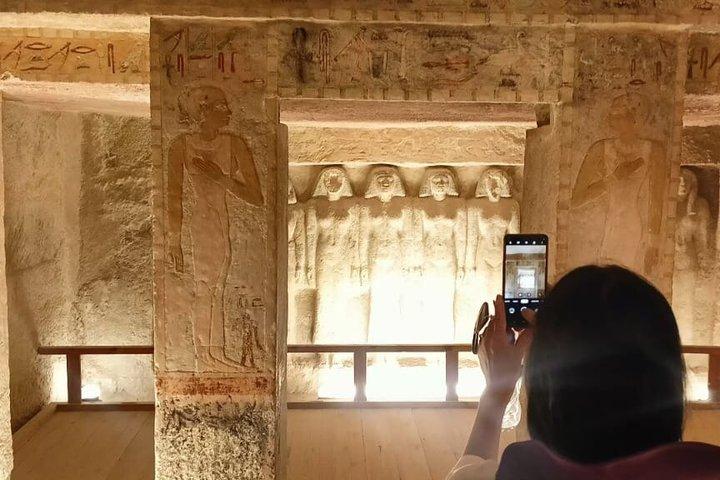Giza Pyramids and Meresankh Tomb with Camel Ride and Lunch