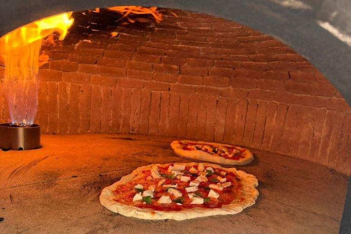 Authentic Pizza & Tiramisu Class in a Sorrento Lemon Garden