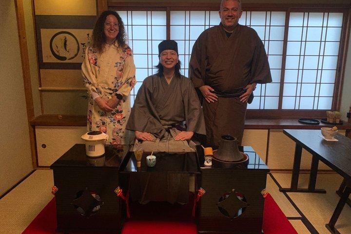 Kyoto :Tea Ceremony in 150 Years Townhouse with Tables and Chairs