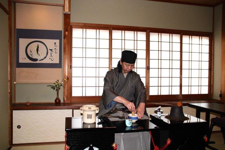 Kyoto :Tea Ceremony in 150 Years Townhouse with Tables and Chairs