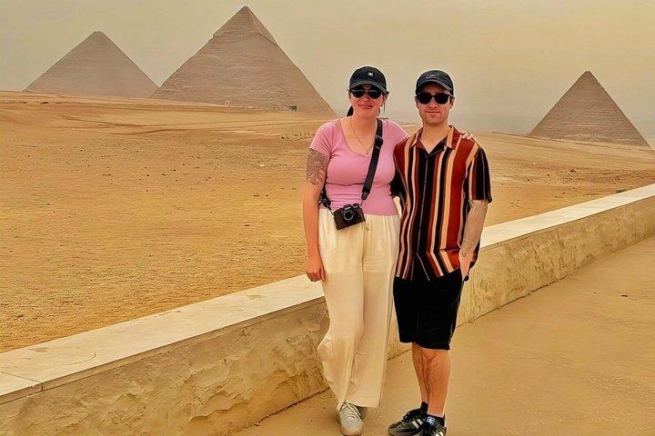 Best Private Full Day Tour to Giza Pyramids, Sphinx, Citadel and Old Cairo