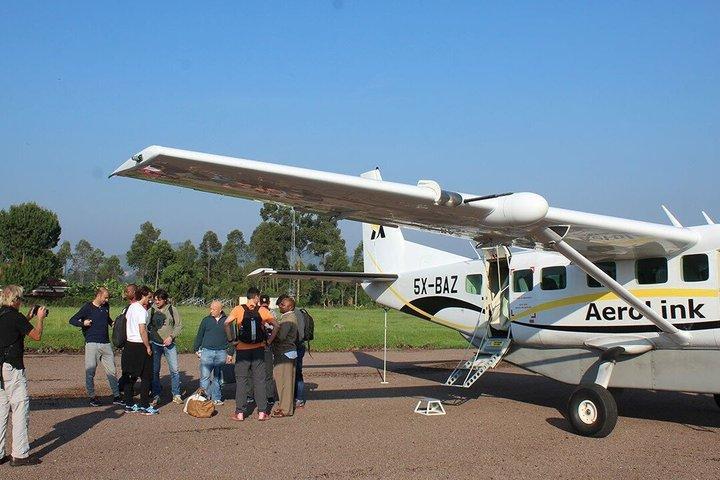 4 Days Maasai Mara Flying Luxury Safari at Mara Simba on Jeep