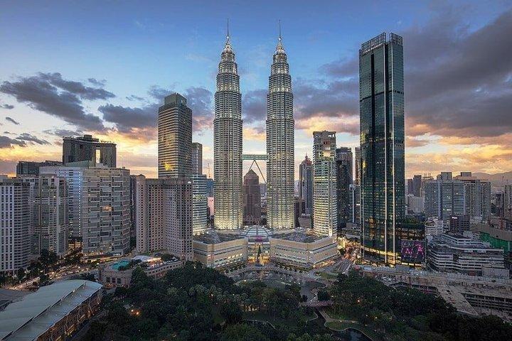 Kuala Lumpur City & Batu Caves Combo Tour