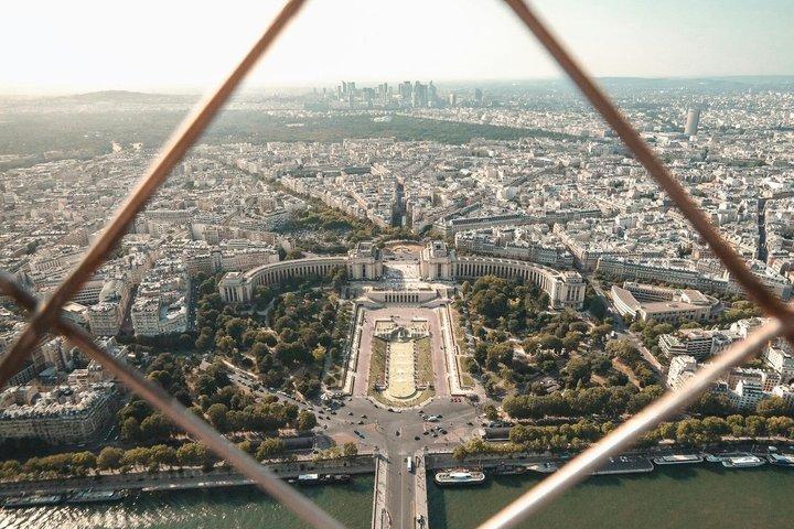Eiffel Tower Private Guided Experience & Summit Access