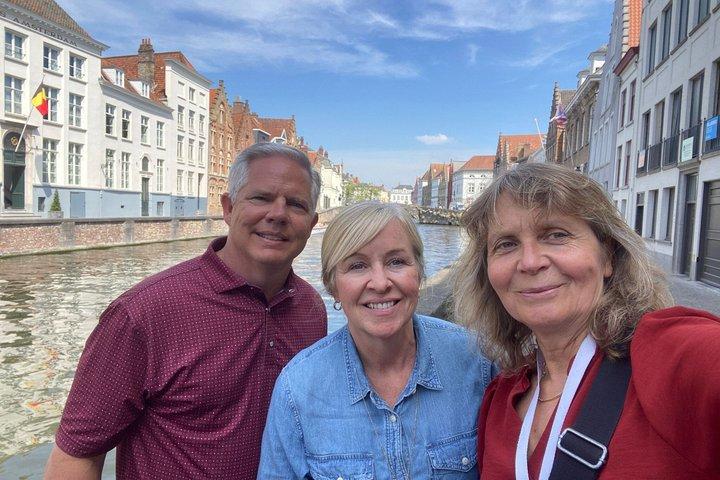 Private Bruges Historical Walking Tour with Canal Cruise