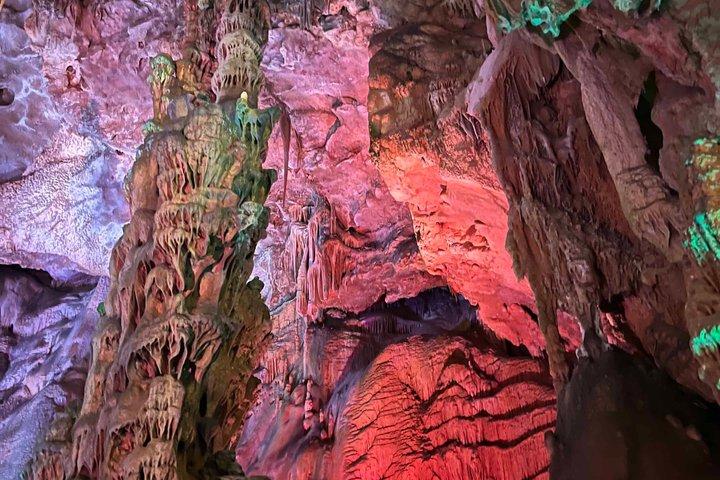 Alicante: The highest cave in Spain with transport included.