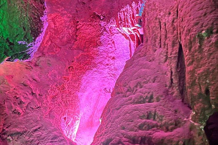 Alicante: The highest cave in Spain with transport included.