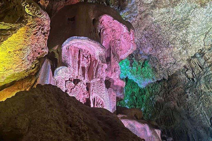 Alicante: The highest cave in Spain with transport included.