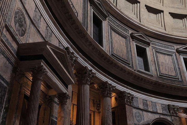 Rome Pantheon Fast Track Entrance with Audio Guide and Host
