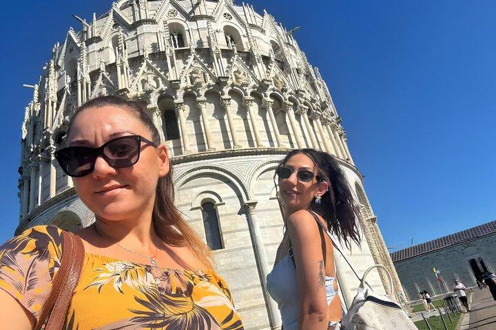 From Siena: Pisa and San Gimignano Day Trip