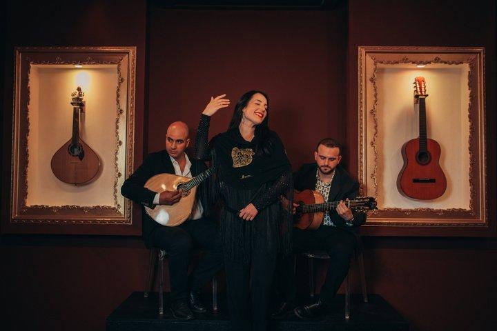 Downtown Lisbon Fado Show with Wine