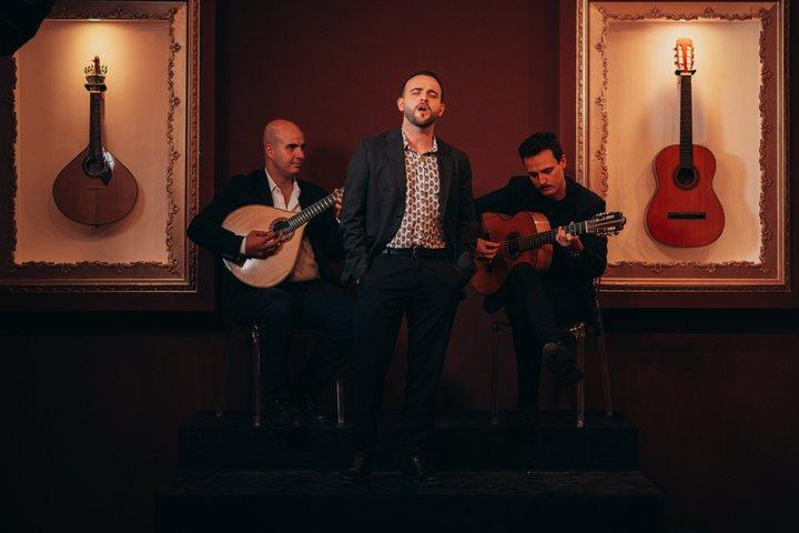 Downtown Lisbon Fado Show with Wine