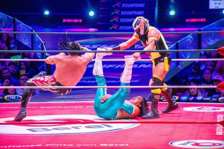 Ringside Seats Lucha Libre Show Mezcal Tasting and Walking Tour
