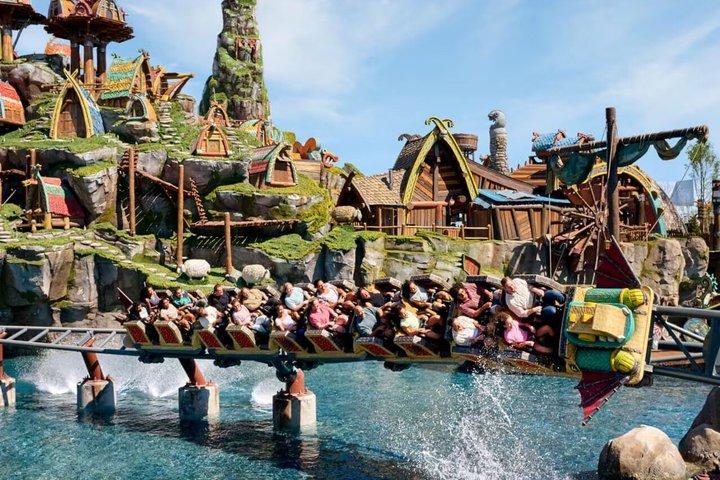 Epic Universe Roundtrip Transportation from Orlando Hotels