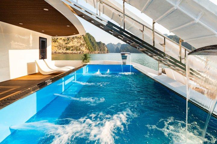 HERA CRUISE - Most Luxury Day Cruise in Ha Long Bay & Lan Ha Bay