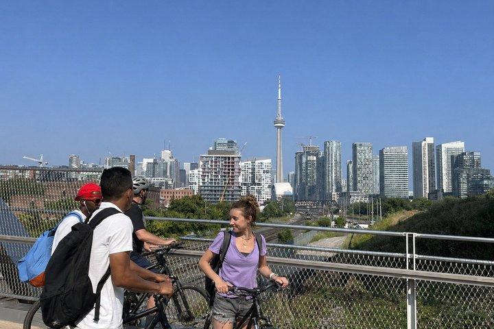 Toronto's Best Highlights Bike Tour: History & Culture