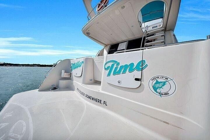 50ft Blue Yacht + 2 Jetski Included Miami Yacht Rental | 13 ppl
