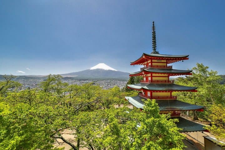 Mt. Fuji, Arakurayama, Hikawa clock shop, Oishi Park, Kawaguchiko