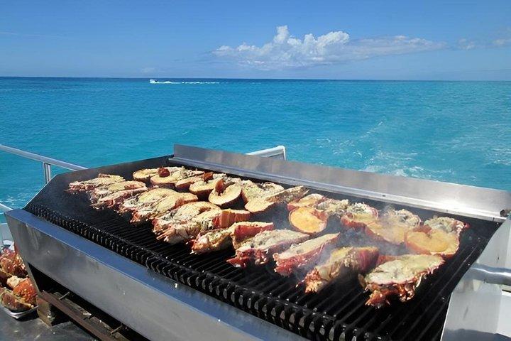Ile Aux Cerfs Speedboat Adventure with BBQ Lunch