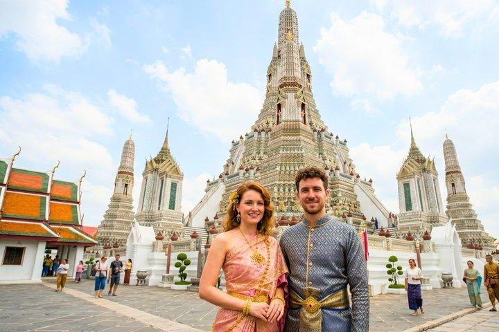 Wat Arun Traditional Thai Costume Experience