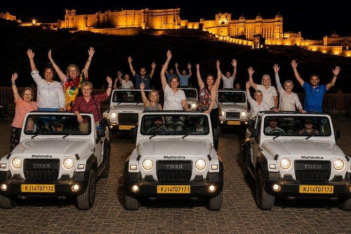 Jaipur by Night: Private 4x4 Jeep Safari with Palace Views