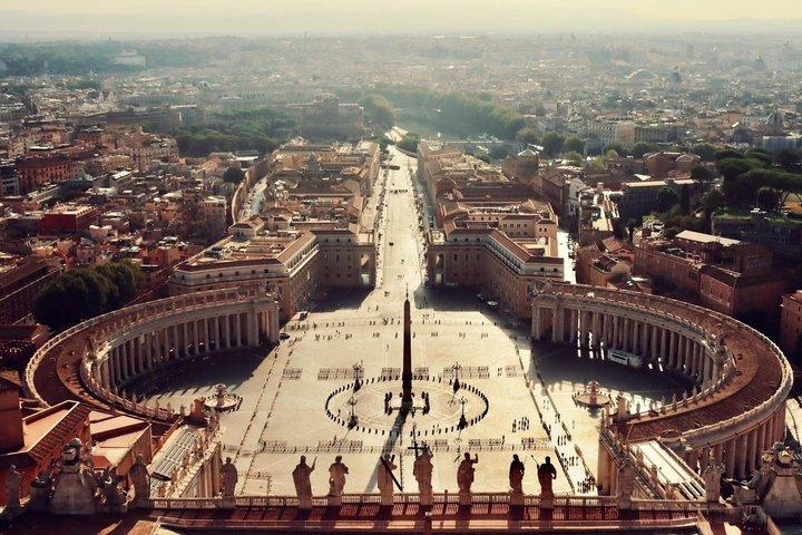 St. Peter's Basilica & The Vatican Tombs: A Self-Guided Journey
