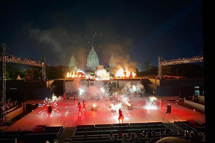 Prambanan Temple Sunset and Ramayana Ballet All In Private Tour