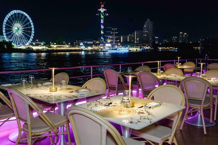Bangkok Super Galaxy Luxury Dinner Cruise on Chao Phraya River