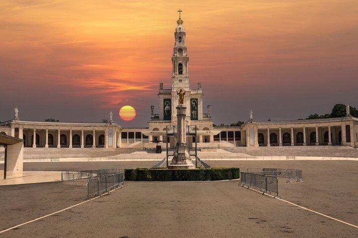 Private 2-Hour Sightseeing Tour in Lisbon
