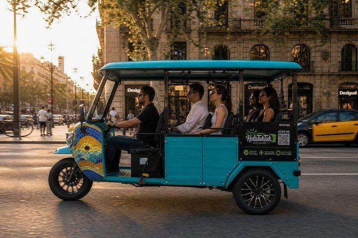 Route through Barcelona in Tuk Tuk 3H