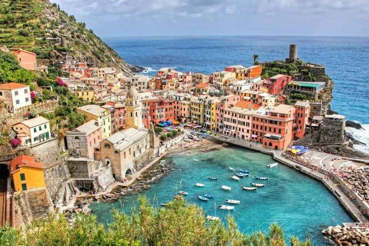 Cinque Terre Boat Tour from Riomaggiore