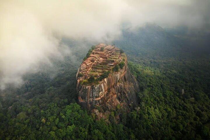 Sri Lanka:7-Day Cultural & Coastal Bliss with Fees Included