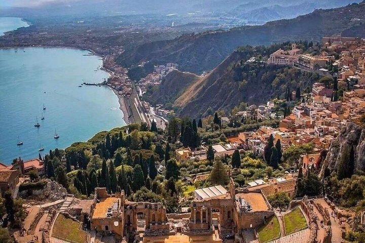 from Messina tour Taormina and Castelmola with cannoli and granita