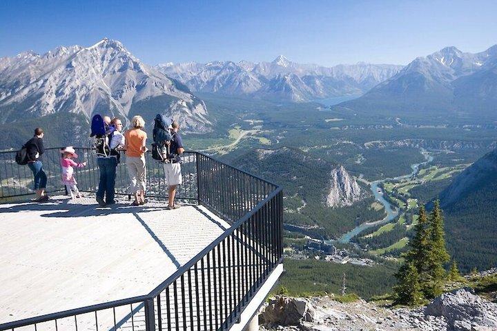 Banff Town: Lake Louise, Moraine Lake & Gondola Tour