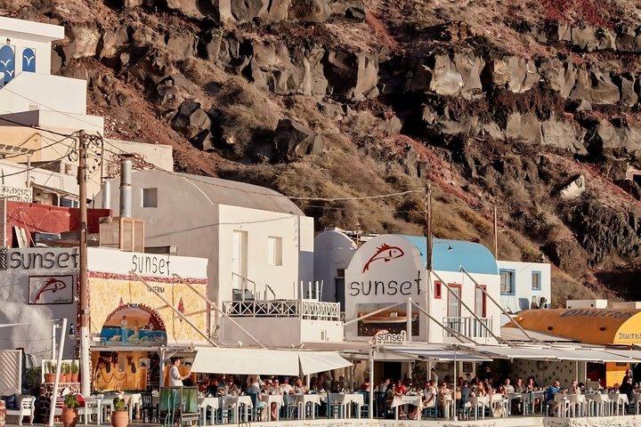Private Santorini Island Tour with Lunch or Dinner at Ammoudi Bay
