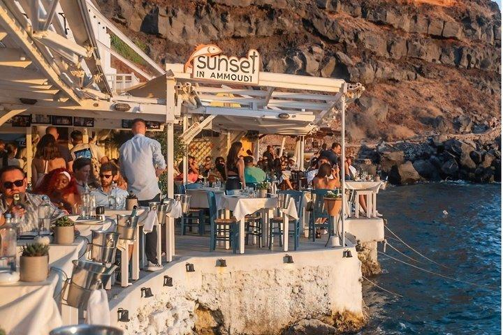Private Santorini Island Tour with Lunch or Dinner at Ammoudi Bay