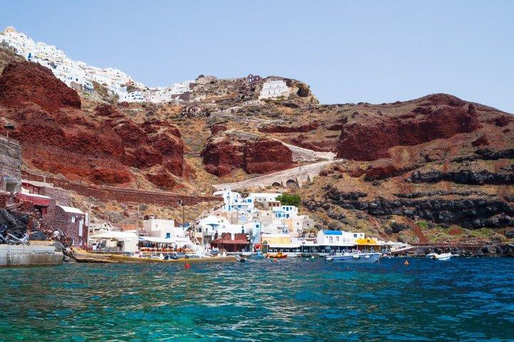 Private Santorini Island Tour with Lunch or Dinner at Ammoudi Bay